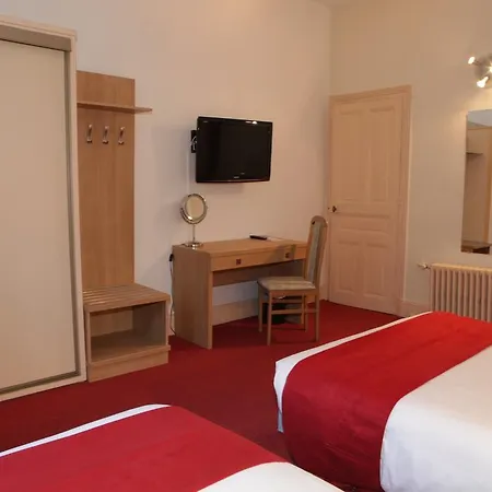 Bristol Hotel 3*
